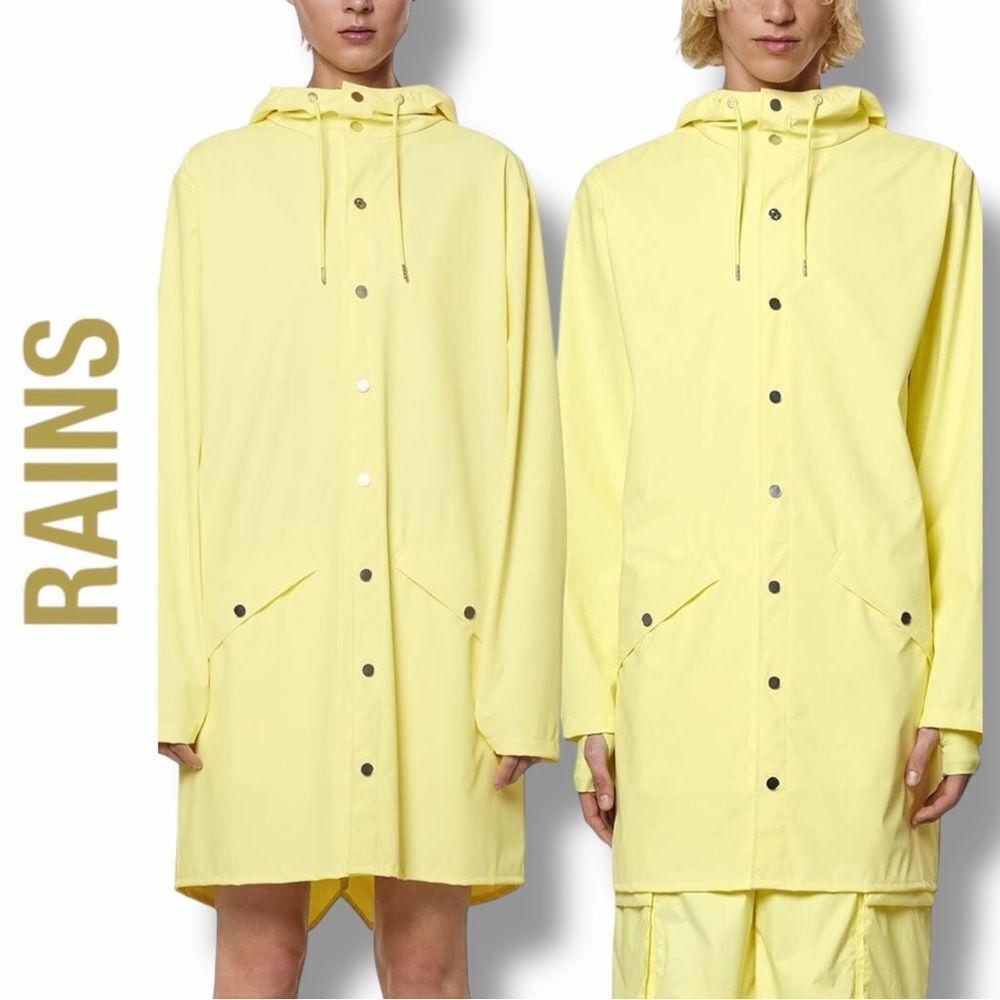 RAINS Unisex Longer Jacket in the Size Medium in Straw Color